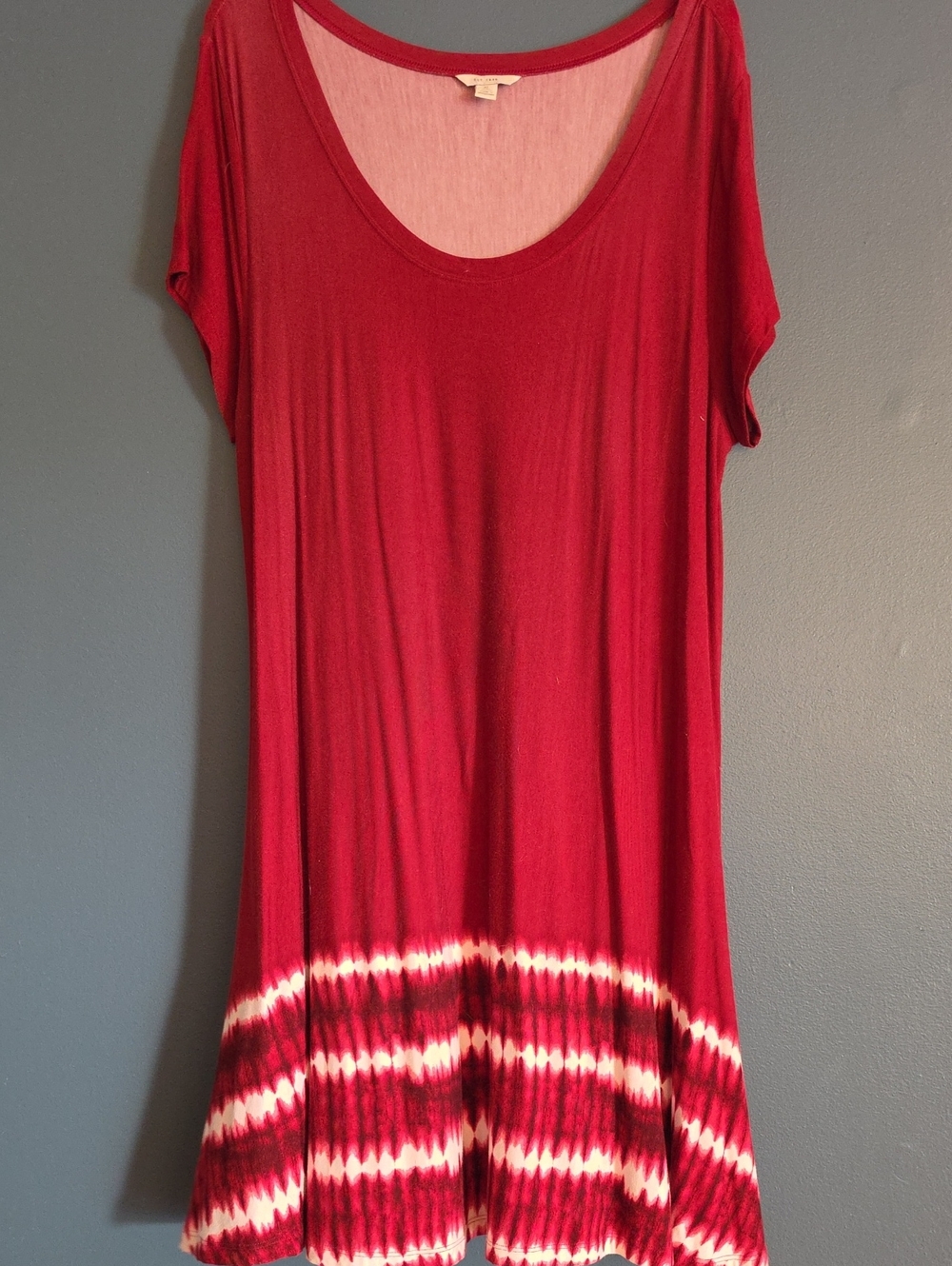 Women's Deep Red Tie-Dye Hem Short Sleeve Scoop Neck Top